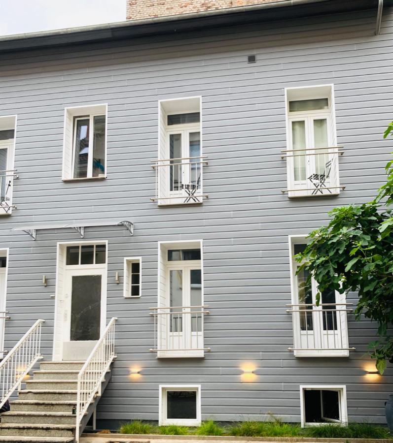 Living At Saarpartments - Adultsonly - Business & Holiday Homes With Kitchen For Long- And Short Term Stay, 3 Min To St Johanner Markt And Points Of Interest Саарбрюкен Екстериор снимка